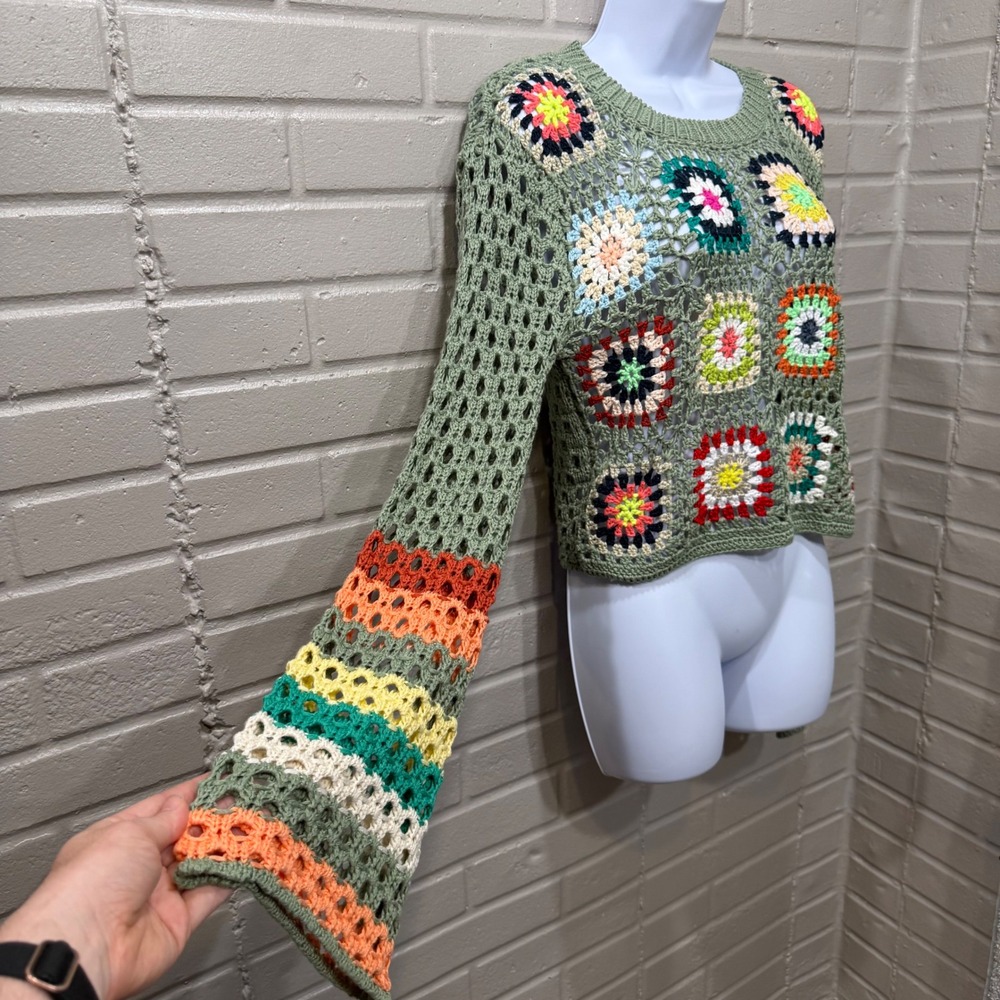 Davi & Dani Crochet Granny Square Bell Sleeve Cropped Sweater S Hippie Festival - Picture 4 of 14